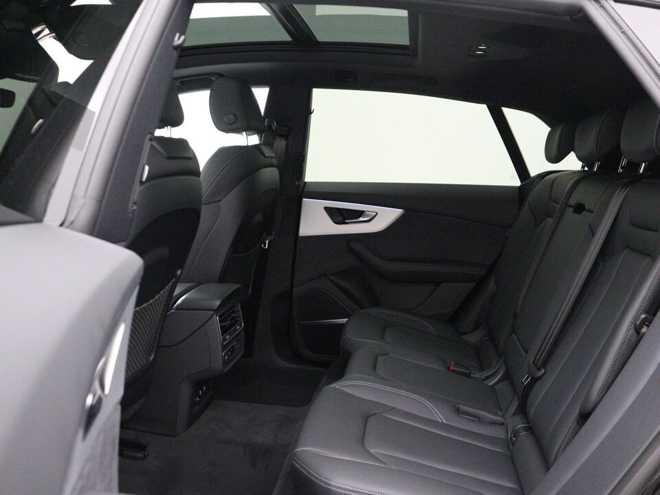 Audi Q8 Pro Line S 55 TFSI e 290 kW / 394 PK