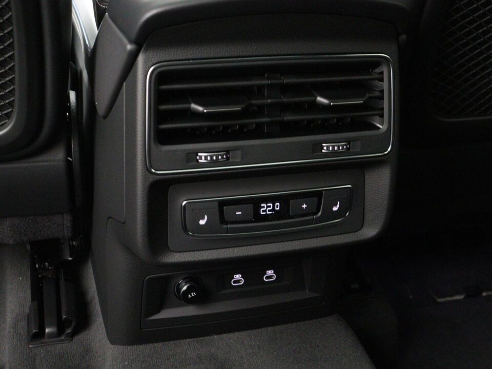 Audi Q8 Pro Line S 55 TFSI e 290 kW / 394 PK