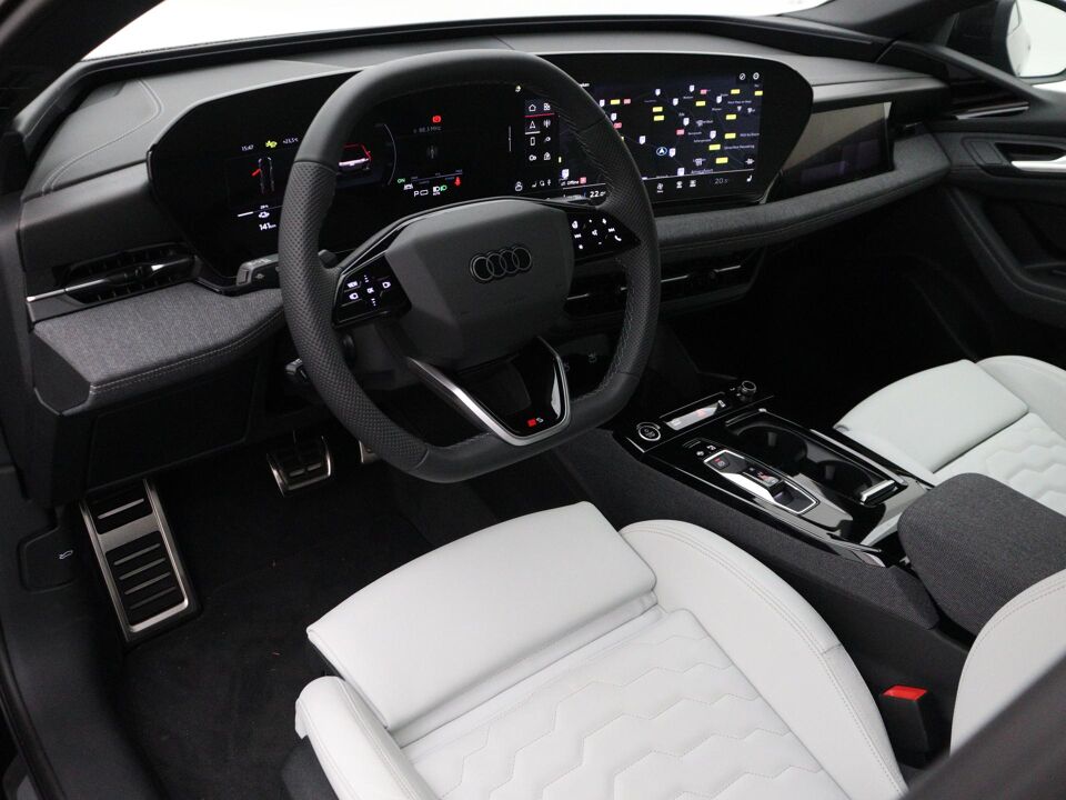 Audi A6 Avant e-tron S edition 100kWh 270 kW / 367 PK