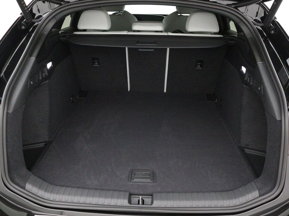 Audi A6 Avant e-tron S edition 100kWh 270 kW / 367 PK