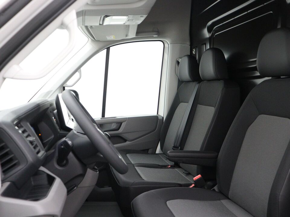 VW-Bedrijfswagens Crafter Trendline L3H3 2.0 TDI 103 kW / 140 pk