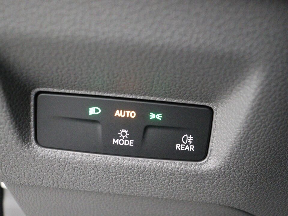 VW-Bedrijfswagens Crafter Trendline L3H3 2.0 TDI 103 kW / 140 pk