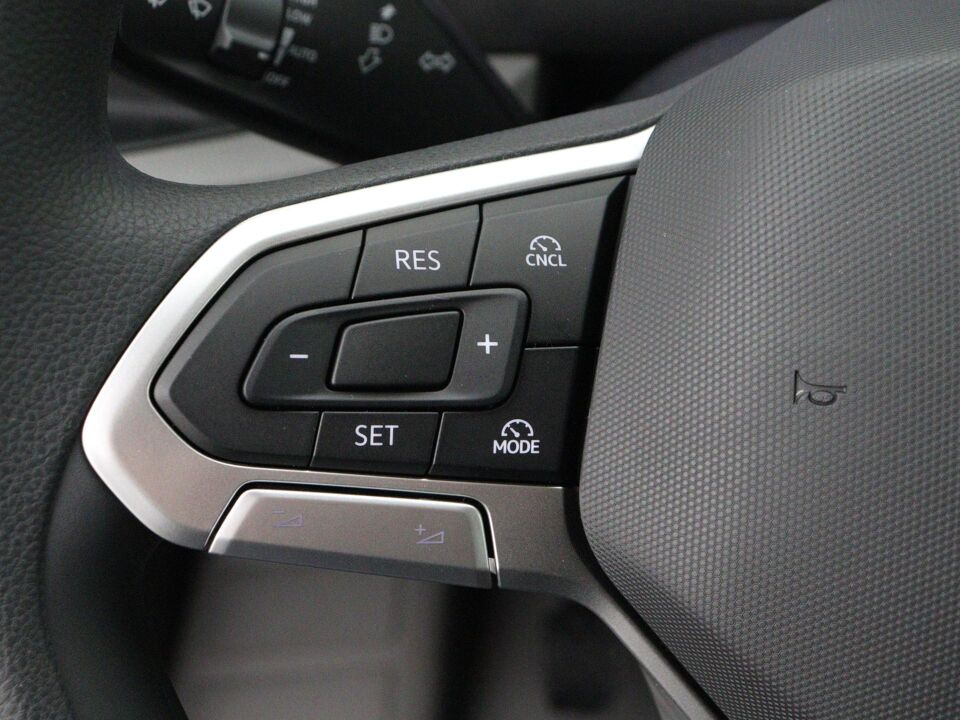 VW-Bedrijfswagens Crafter Trendline L3H3 2.0 TDI 103 kW / 140 pk