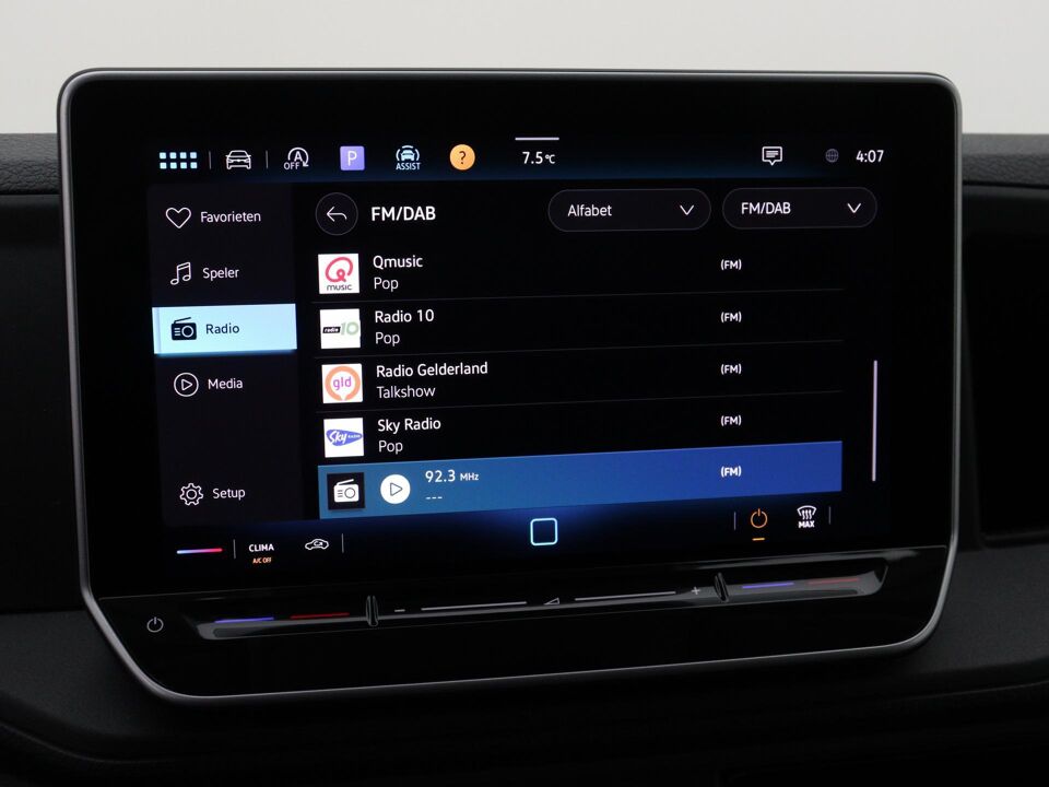 VW-Bedrijfswagens Crafter Trendline L3H3 2.0 TDI 103 kW / 140 pk