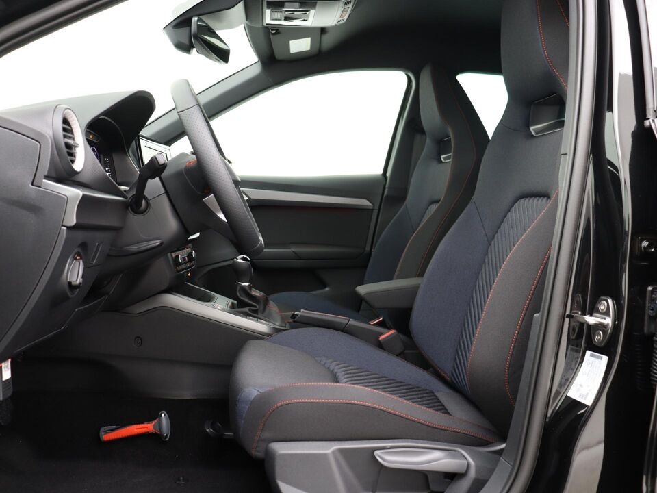 SEAT Arona FR Business Connect 1.0 EcoTSI 70 kW / 95 pk