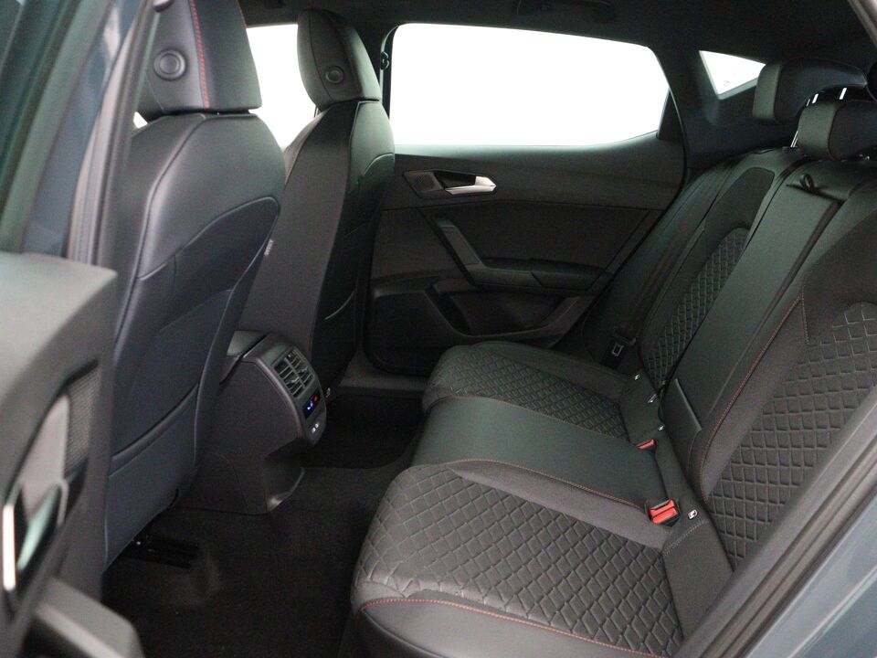 SEAT Leon FR Business 1.5 TSI eHybrid 150kW / 204pk