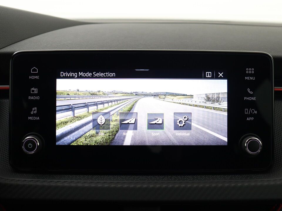 Škoda Kamiq Monte Carlo 1.0 TSI 85 kW / 115 PK