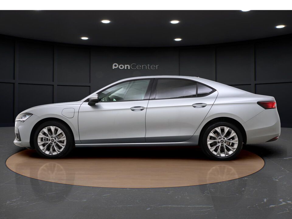 Škoda Superb Business Edition 1.5 TSI PHEV 150 kW / 204 PK