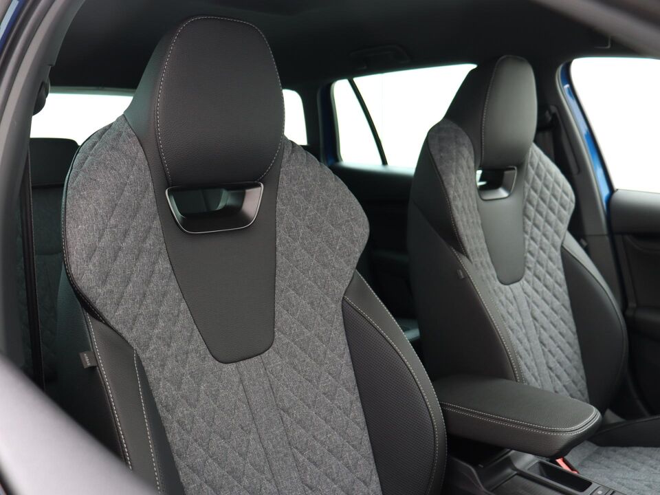 Škoda Octavia Combi Sportline Tour 1.5 TSI m-HEV 110 kW / 150 PK