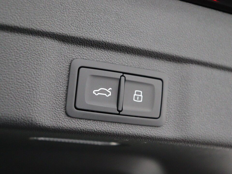 Audi A5 Limousine S edition 2.0 TFSI e 220 kW / 299 PK