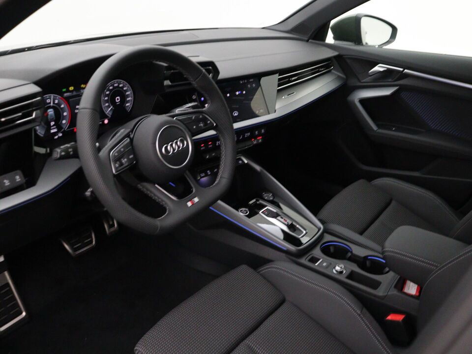 Audi A3 Sportback S edition 40 TFSI e 150 kW / 204 PK