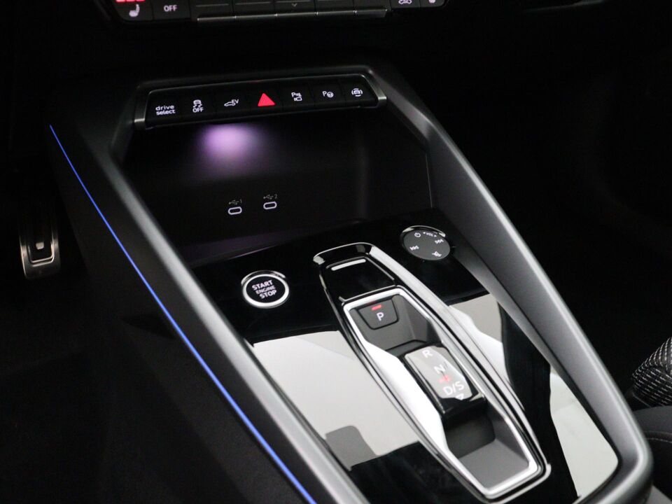 Audi A3 Sportback S edition 40 TFSI e 150 kW / 204 PK