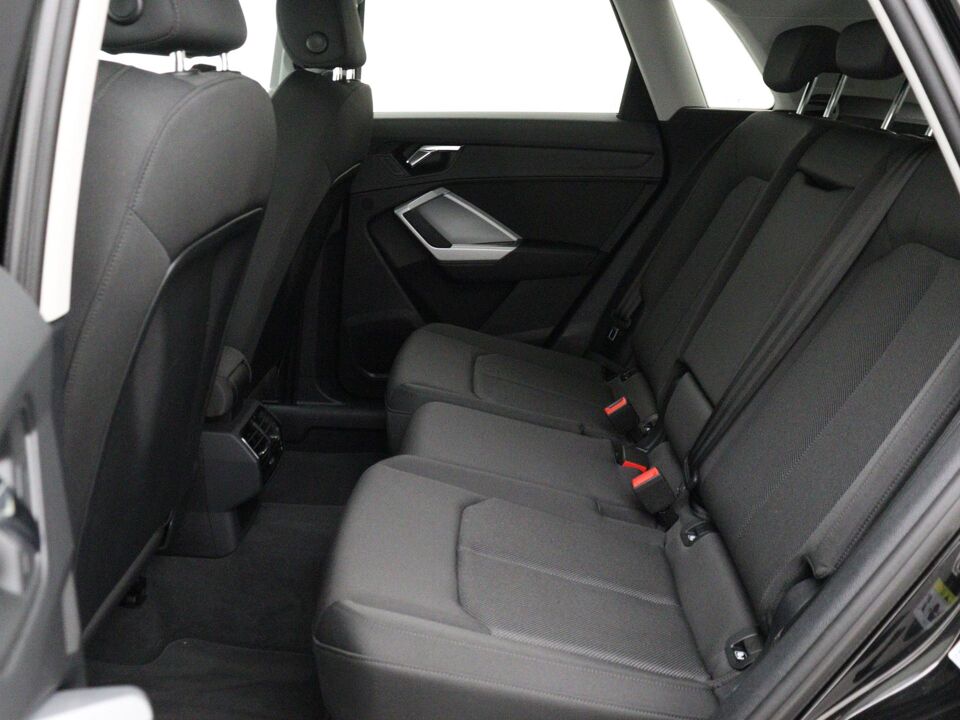 Audi Q3 35 TFSI Business Edition