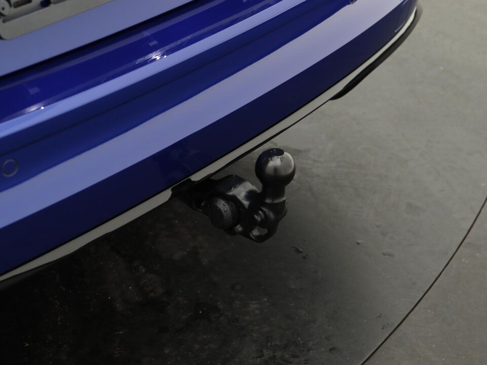 Volkswagen GOLF Variant R-Line-Edition 1.5 eTSI 85 kW / 116 pk