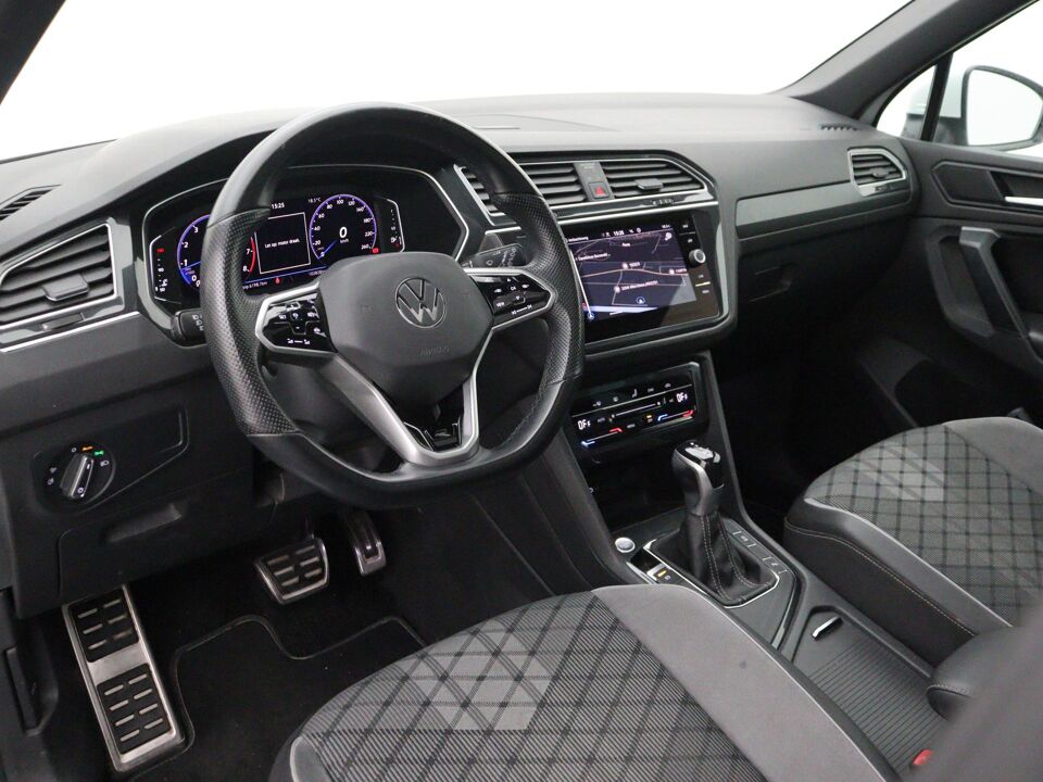 Volkswagen Tiguan 1.5 TSI R-Line Business+