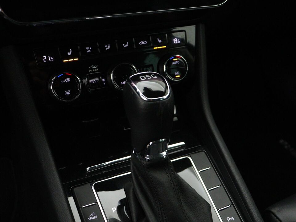 Škoda Superb Combi 1.4 TSI iV Laurin & Klement