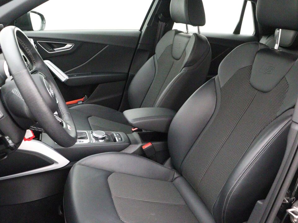 Audi Q2 35 TFSI S Edition