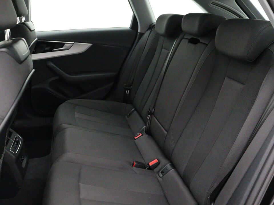 Audi A4 Avant 35 TFSI Advanced Edition