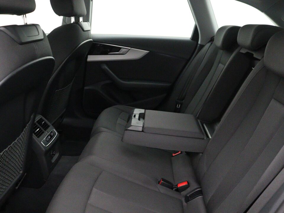 Audi A4 Avant 35 TFSI Advanced Edition