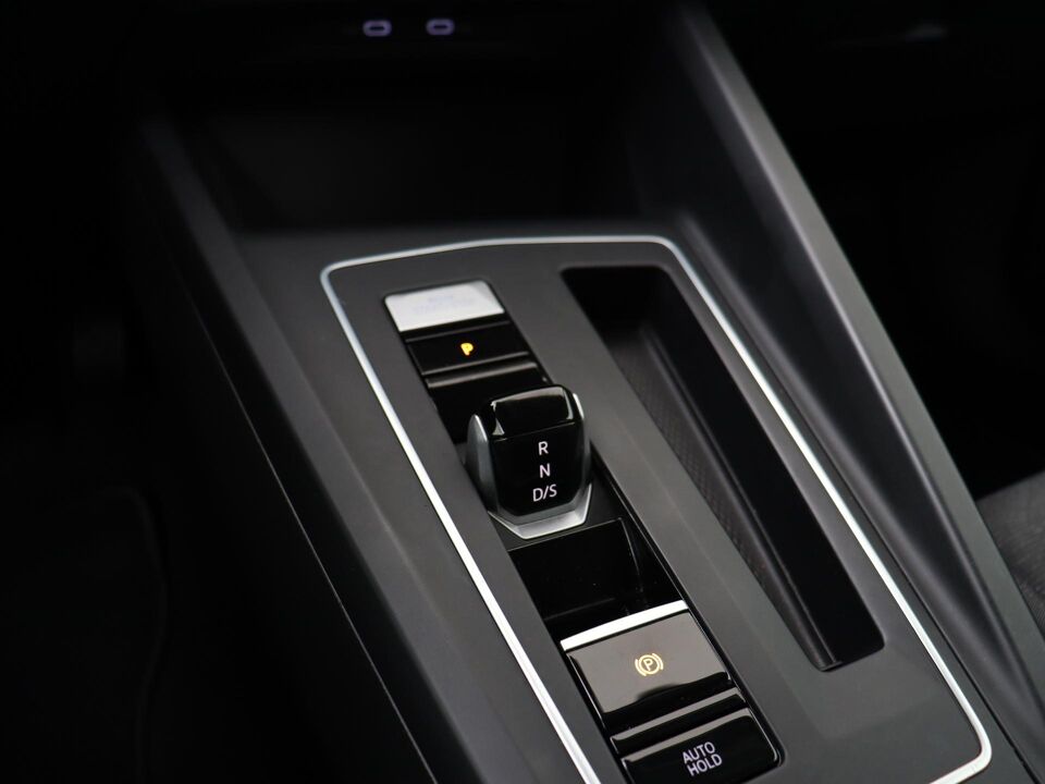 Volkswagen Golf Variant 1.0 eTSI Life