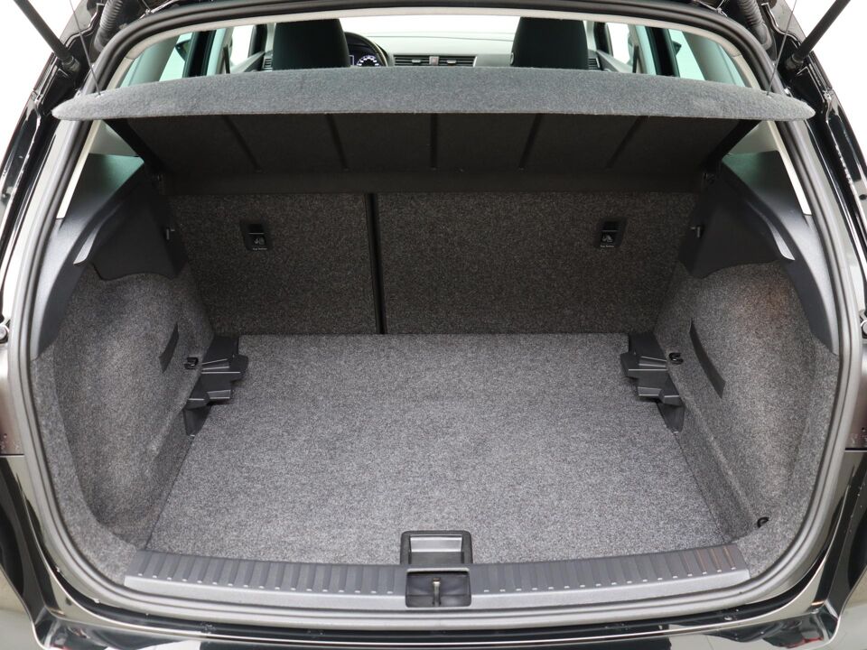 SEAT Arona 1.0 TSI 95 PK Style Business Intense