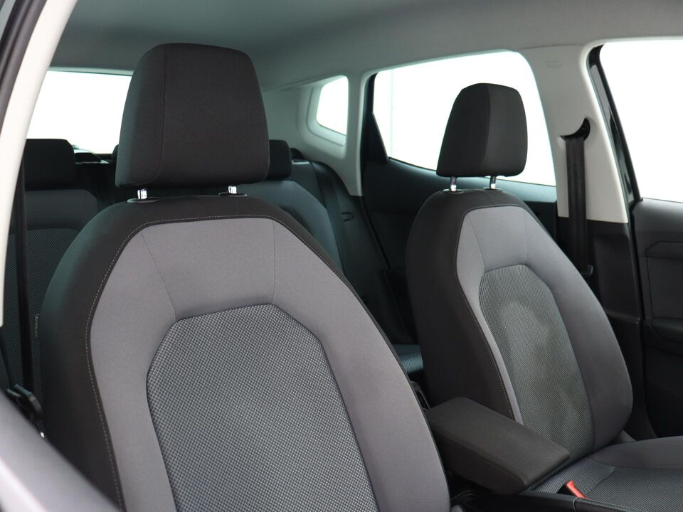 SEAT Arona 1.0 TSI 95 PK Style Business Intense