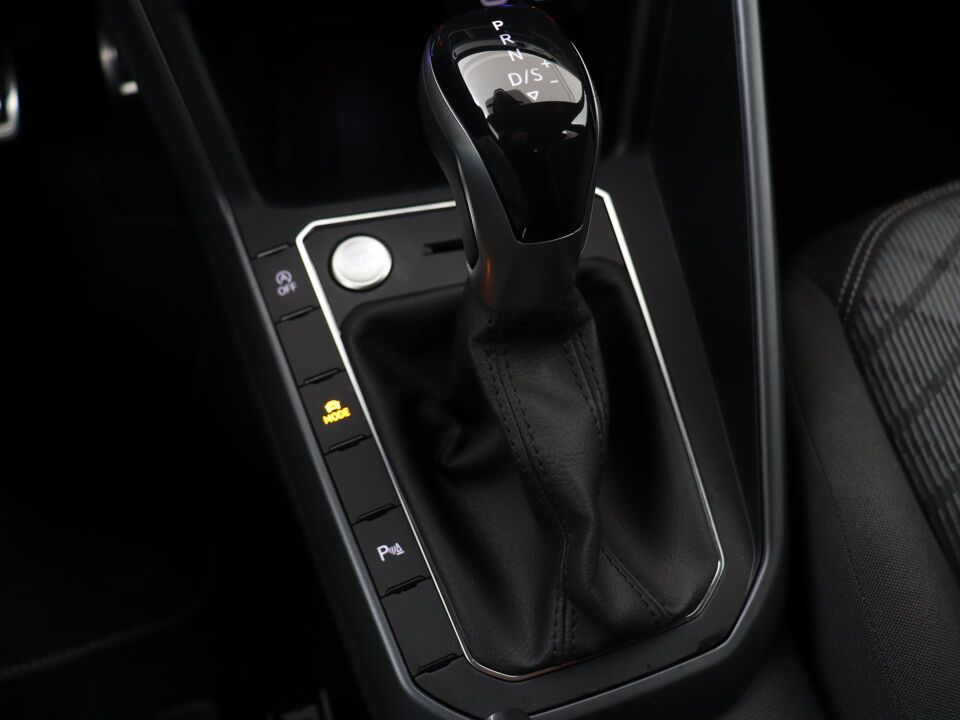 Volkswagen Taigo 1.0 TSI R-Line