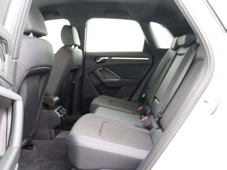 Audi Q3 45 TFSI e 245 PK S Edition