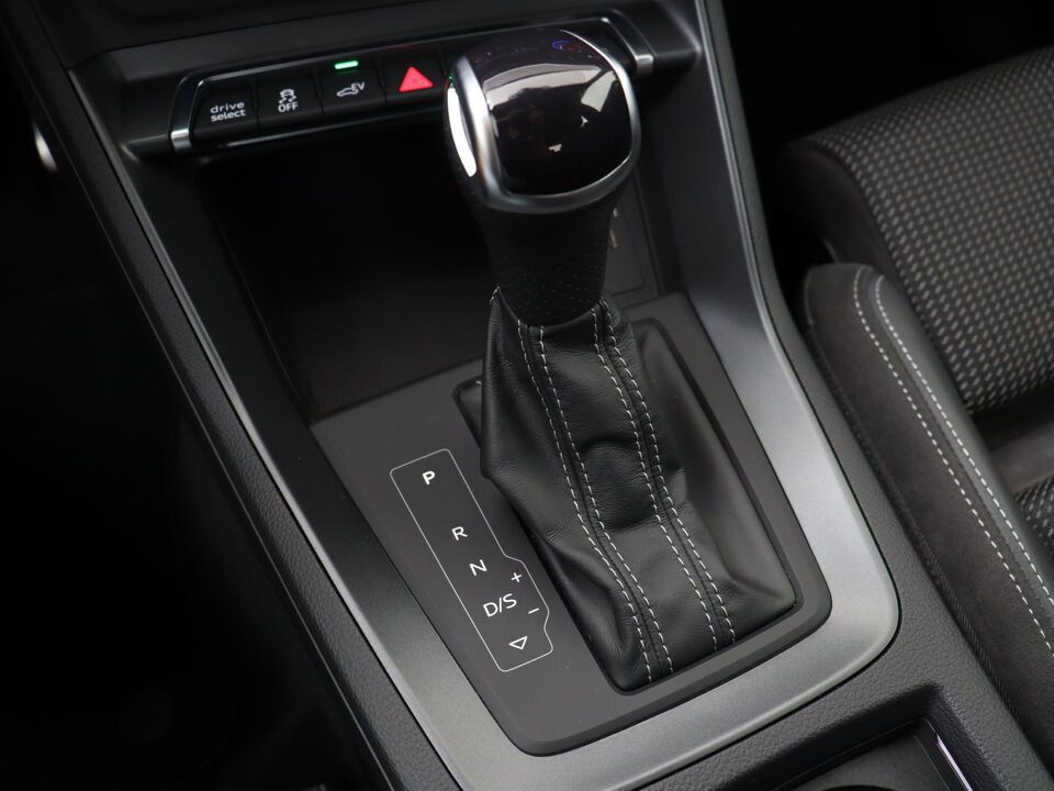 Audi Q3 45 TFSI e 245 PK S Edition