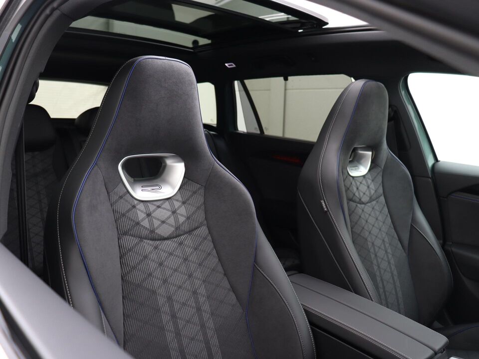 Volkswagen Passat Variant 1.5 eHybrid 272PK R-Line Business