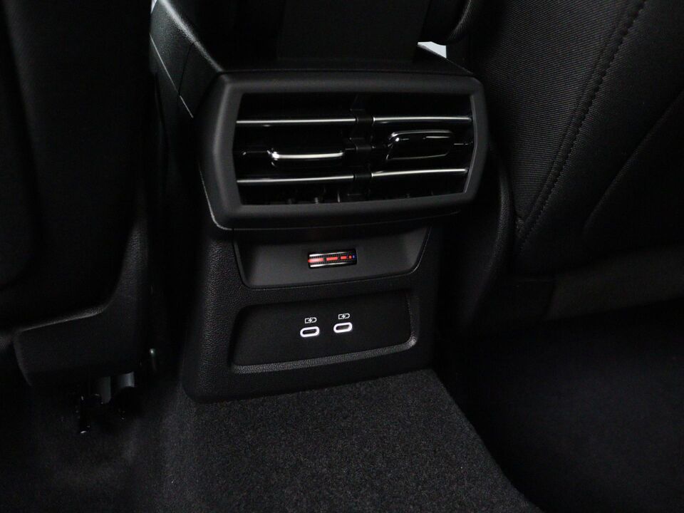 Audi A3 Limousine Advanced edition 30 TFSI 85 kW / 116 PK