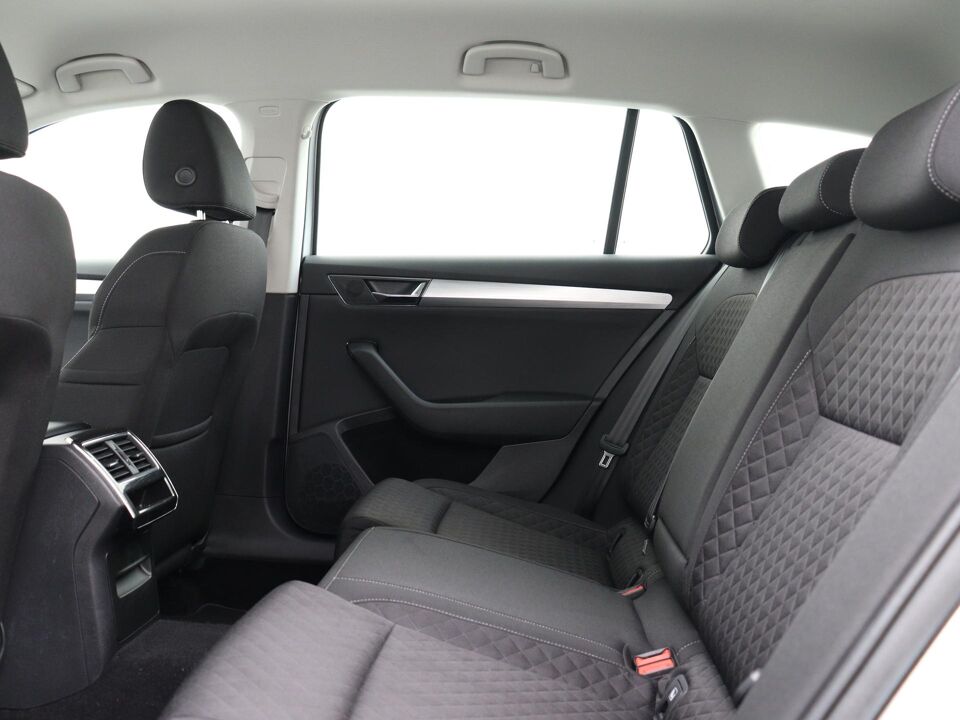 Škoda Superb Combi 1.5 TSI 150 PK DSG Business Edition