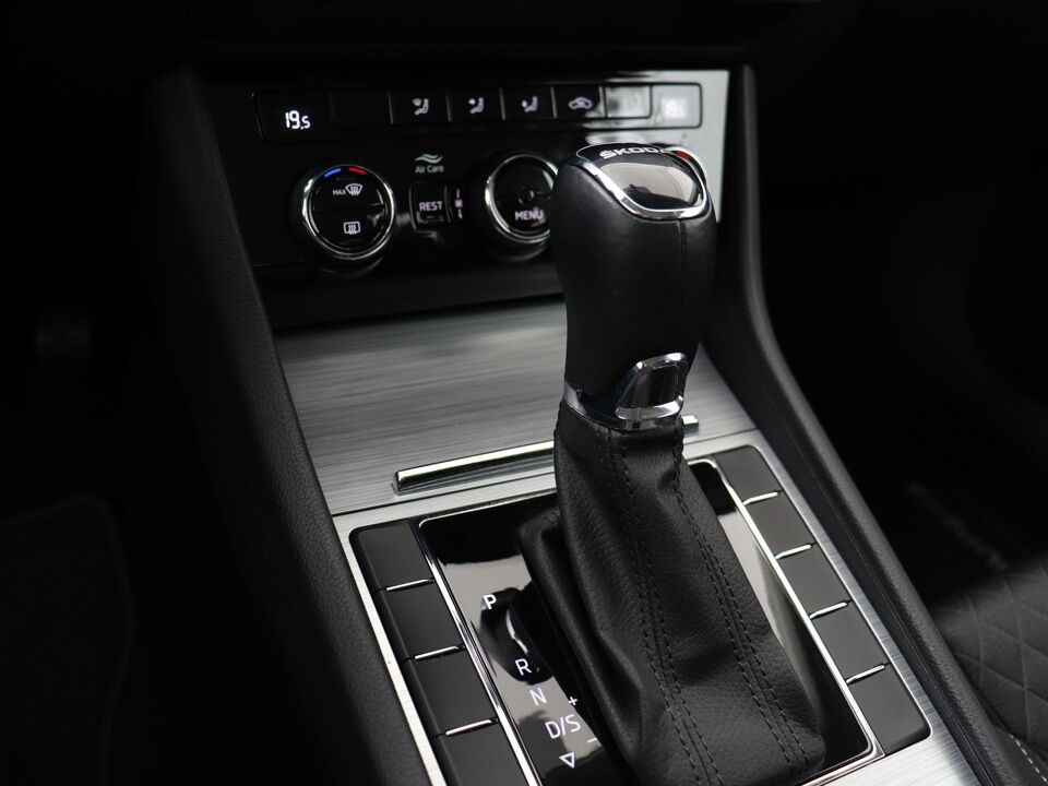 Škoda Superb Combi 1.5 TSI 150 PK DSG Business Edition