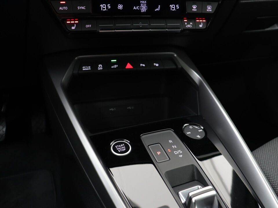 Audi A3 Sportback 45 TFSI e 245 PK S Edition Competition