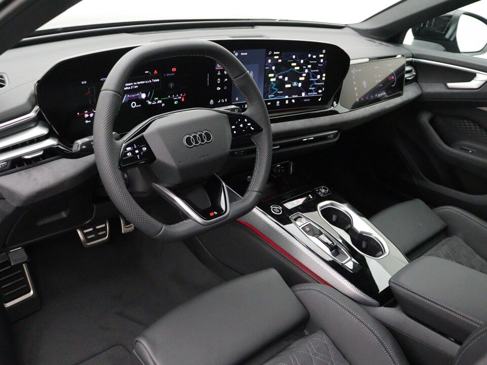 Audi A6 Avant S edition Competition 2.0 e-hybrid 270 kW / 367 PK