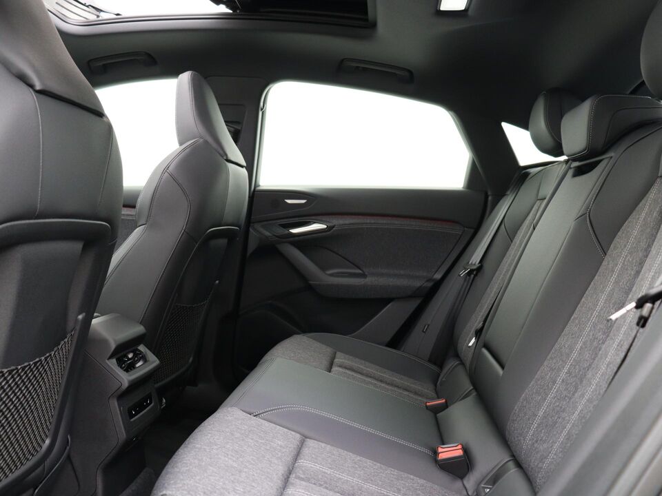 Audi Q6 Sportback e-tron S edition 83Kwh 185 kW / 252 PK