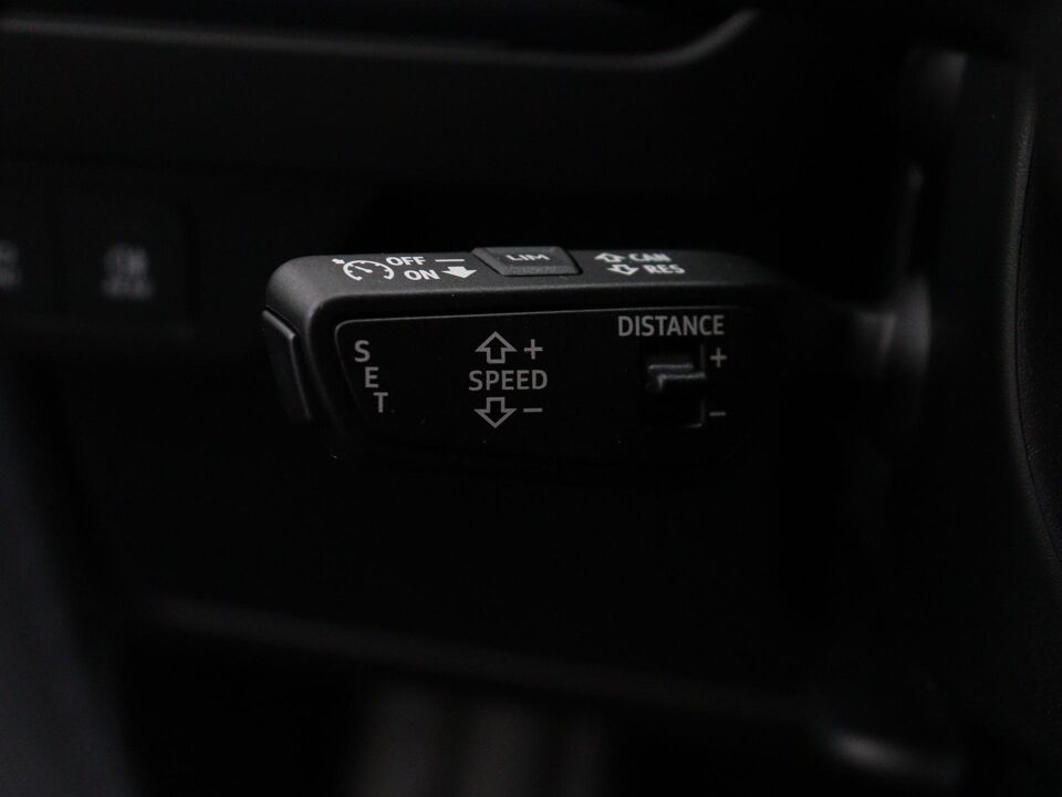 Audi Q4 e-tron S edition Competition 45 82 kWh 210 kW / 286 PK