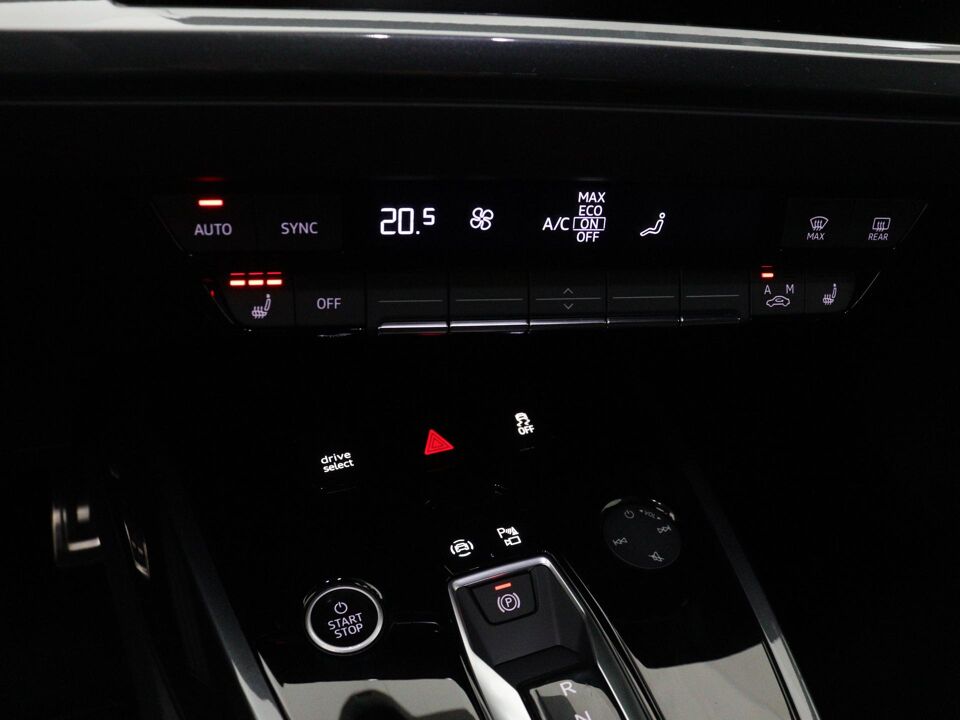 Audi Q4 e-tron S edition Competition 45 82 kWh 210 kW / 286 PK