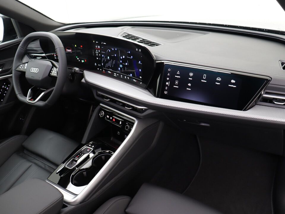 Audi Q5 S edition 2.0 e-hybrid 220 kW / 299 PK