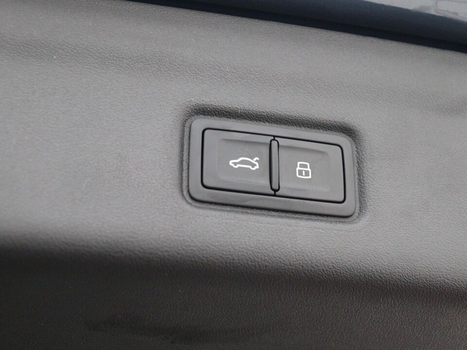 Audi Q6 e-tron S edition 83Kwh 185 kW / 252 PK