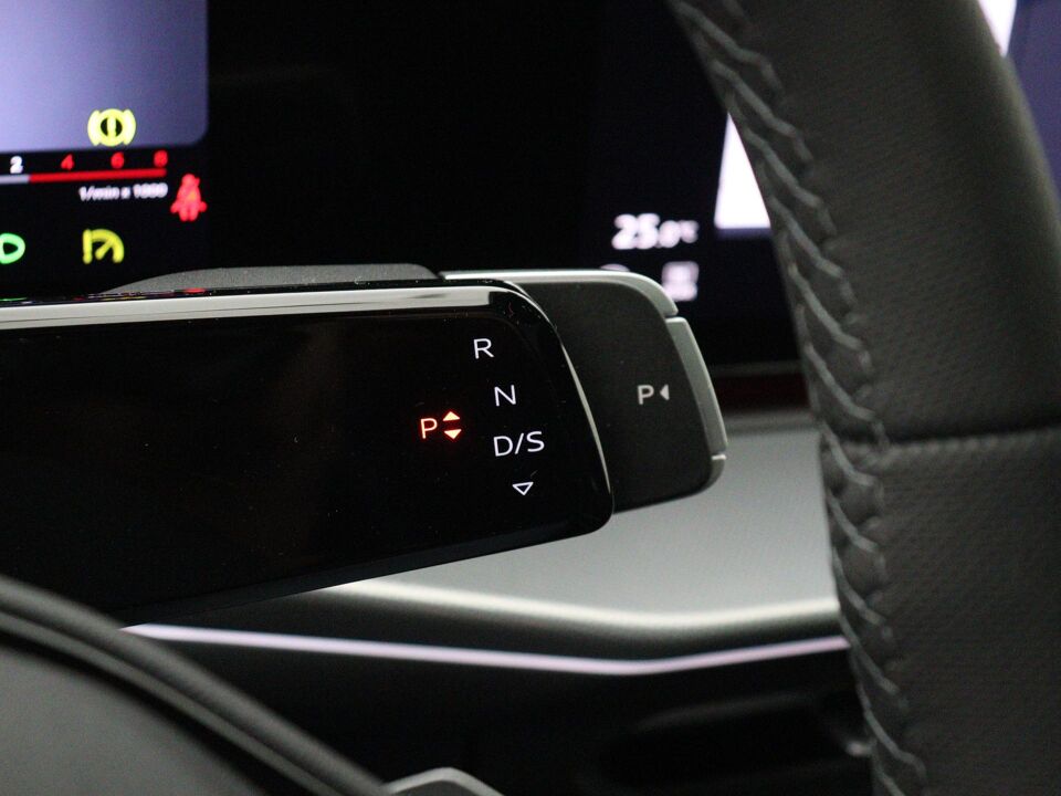 Audi Q3 S edition 1.5 e-hybrid 200 kW / 272 PK