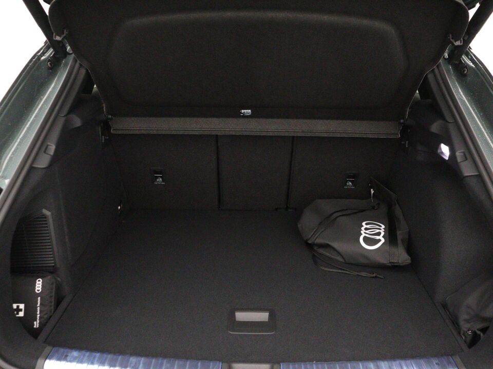 Audi Q3 S edition 1.5 e-hybrid 200 kW / 272 PK