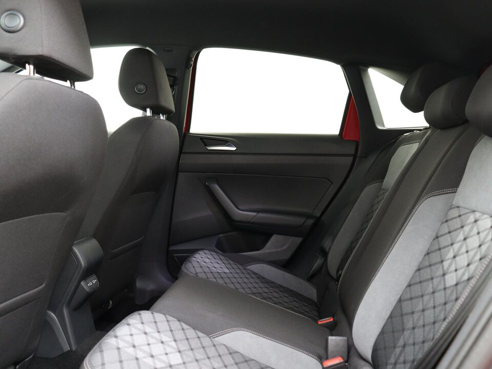 Volkswagen Taigo 1.0 TSI DSG R-Line