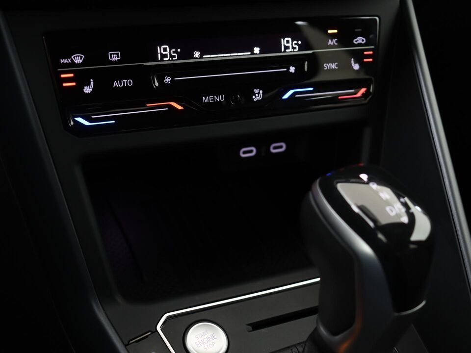 Volkswagen Taigo 1.0 TSI DSG R-Line