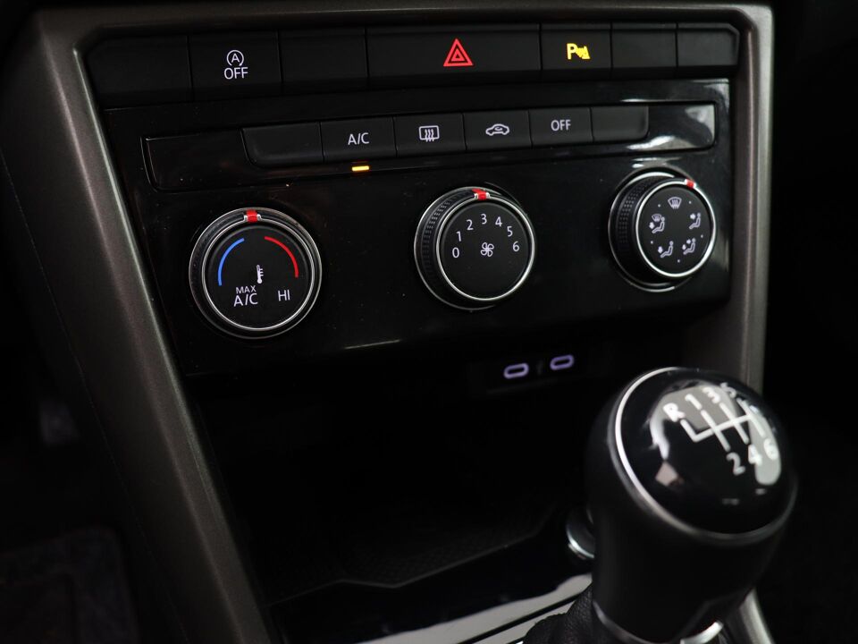 Volkswagen T-Roc 1.0 TSI Style Business