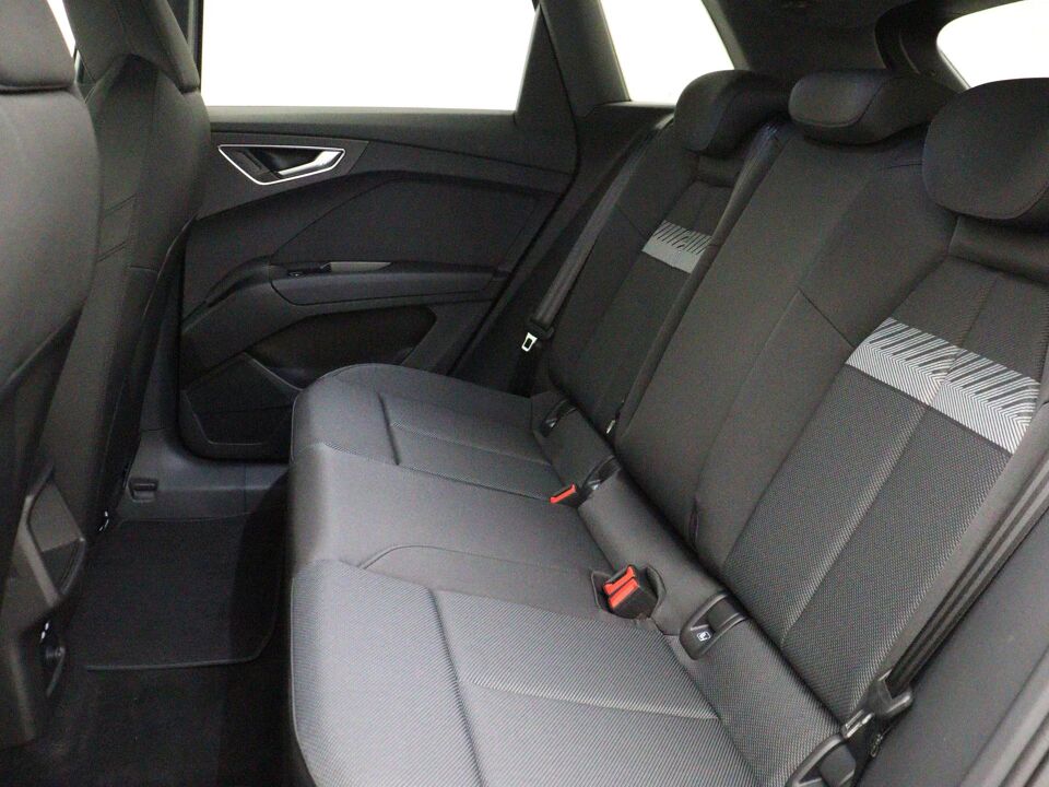 Audi Q4 e-tron Advanced edition 40 63 kWh 150 kW / 204 PK