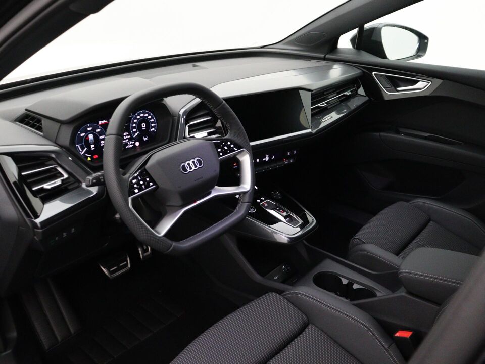 Audi Q4 e-tron S edition Competition 45 82 kWh 210 kW / 286 PK