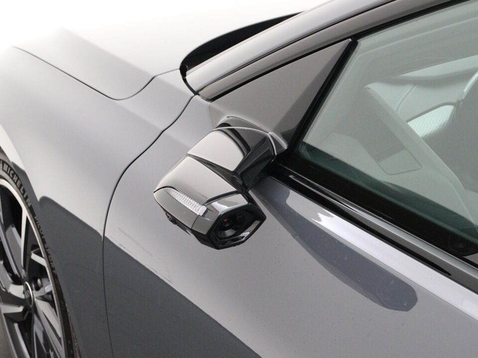 Audi S6 Avant e-tron S edition quattro 100kWh 370 kW / 503 PK