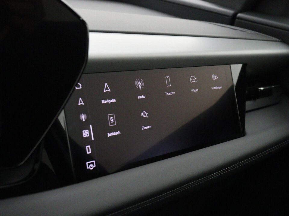 Audi Q6 e-tron S edition 100Kwh 225 kW / 306 PK