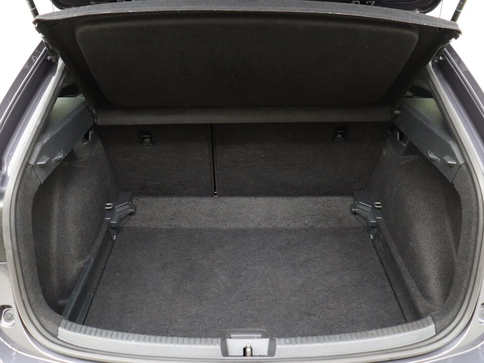 Volkswagen Taigo 1.0 TSI DSG R-Line